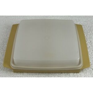 Vintage Tupperware Deviled Egg Keeper Carrier Tray Container Harvest Gold 723-3